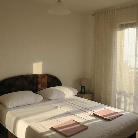 Mesic Apartment セニ エクステリア 写真