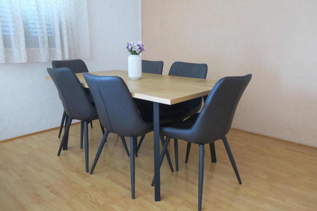 Mesic Apartment セニ エクステリア 写真