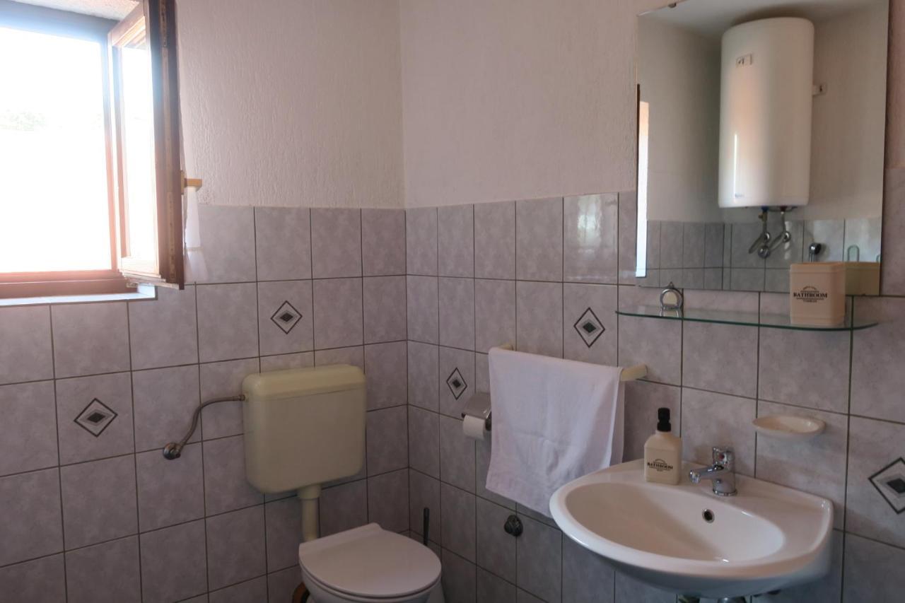 Mesic Apartment セニ エクステリア 写真